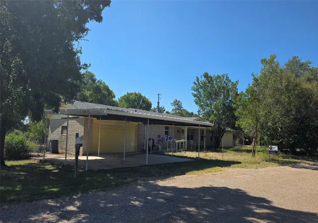 Photo 3 of Single family home for sale at 274 County Road 1500, Morgan, TX 76671 | MLS# 21348310 | Listing updated on 2026-09-20