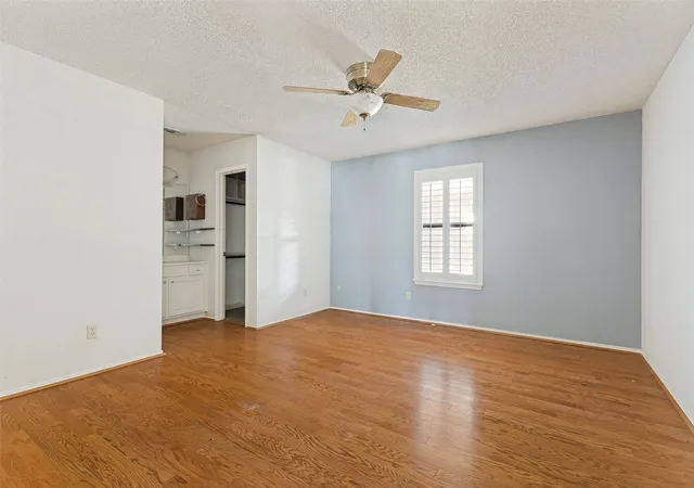 Photo 3 of Sale Pending at 704 Short St, Saginaw, TX 76179 | MLS# 21339031 | Listing updated on 2026-08-30