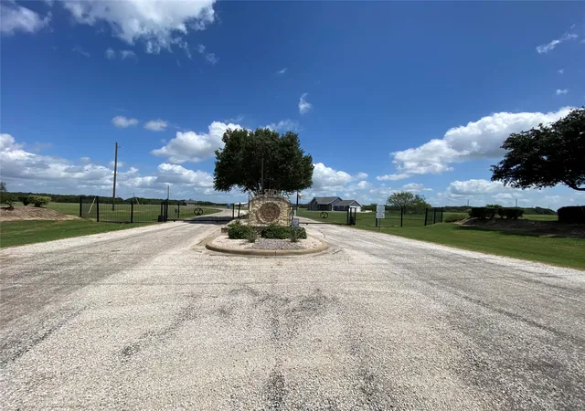 Photo 1 of Land for sale at Lt 300 Cowboy Dr, Corsicana, TX 75109 | MLS# 21348460 | Listing updated on 2026-09-01