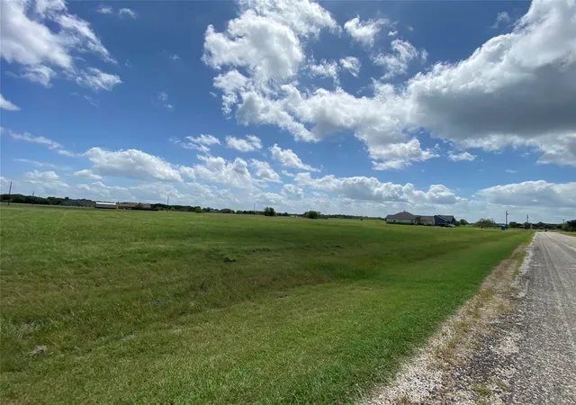 Photo 20 of Land for sale at Lt 300 Cowboy Dr, Corsicana, TX 75109 | MLS# 21348460 | Listing updated on 2026-09-01