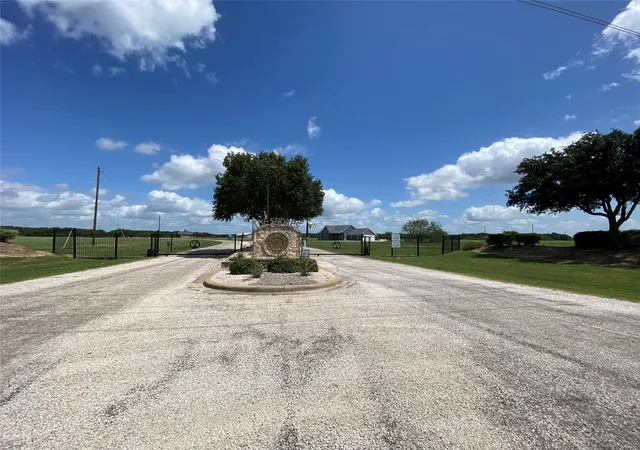 Photo 3 of Land for sale at Lt 300 Cowboy Dr, Corsicana, TX 75109 | MLS# 21348460 | Listing updated on 2026-09-01