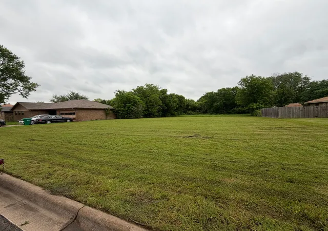 Photo 2 of Land for sale at 712 E Olive St #718, Sherman, TX 75090 | MLS# 21348465 | Listing updated on 2026-09-22