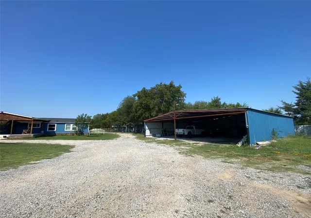 Photo 3 of Manufactured home for sale at 5504 County Road 2648, Royse City, TX 75189 | MLS# 21348467 | Listing updated on 2026-09-01