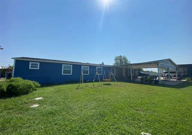 Photo 3 of Manufactured home for sale at 5504 County Road 2648, Royse City, TX 75189 | MLS# 21348467 | Listing updated on 2026-09-01