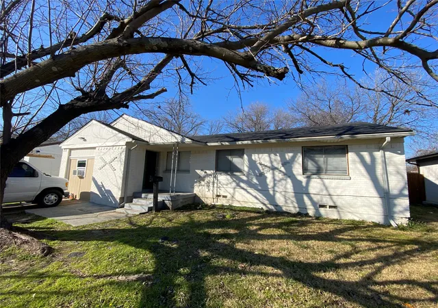 Photo 1 of Single family home for sale at 3429 Moon Dr, Mesquite, TX 75150 | MLS# 21348470 | Listing updated on 2026-08-03