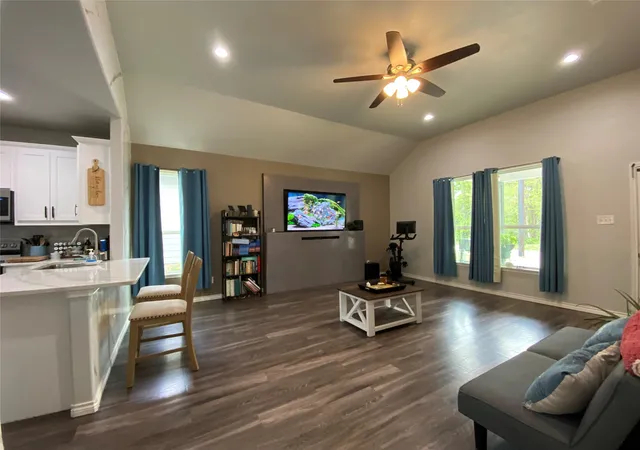 Photo 3 of Single family home for sale at 1410 E Royall Blvd, Malakoff, TX 75148 | MLS# 21348471 | Listing updated on 2026-08-03