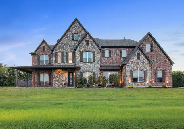 Photo 1 of Land for sale at 204 Tate Cir, Sherman, TX 75090 | MLS# 21348499 | Listing updated on 2026-10-07