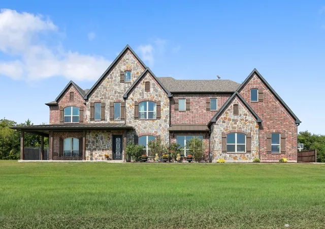 Photo 3 of Land for sale at 204 Tate Cir, Sherman, TX 75090 | MLS# 21348499 | Listing updated on 2026-10-07