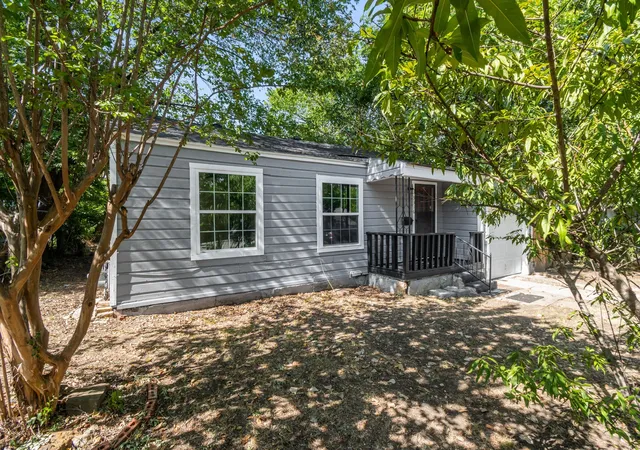 Photo 3 of Single family home for sale at 3316 Hazeline Rd, Fort Worth, TX 76103 | MLS# 21348483 | Listing updated on 2026-08-18