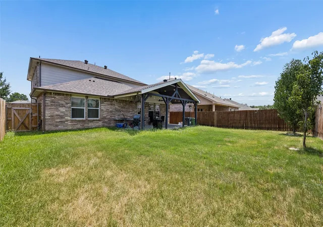 Photo 30 of Single family home for sale at 709 Bastrop Dr, Arlington, TX 76002 | MLS# 21347831 | Listing updated on 2026-10-02