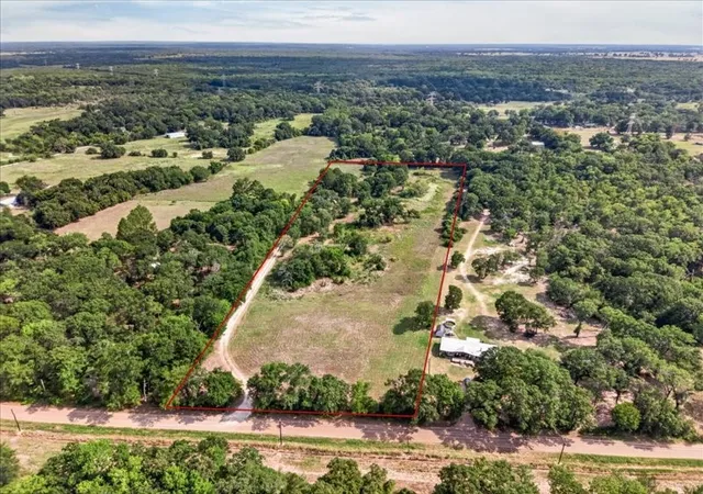 Photo 2 of Single family home for sale at 8846 County Road 2448, Tool, TX 75143 | MLS# 21348355 | Listing updated on 2026-10-05
