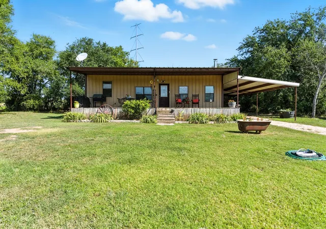 Photo 3 of House for sale at 5929 County Road 371, Dublin, TX 76446 | MLS# 21348167 | Listing updated on 2026-08-11