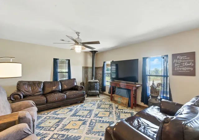 Photo 4 of House for sale at 5929 County Road 371, Dublin, TX 76446 | MLS# 21348167 | Listing updated on 2026-08-11