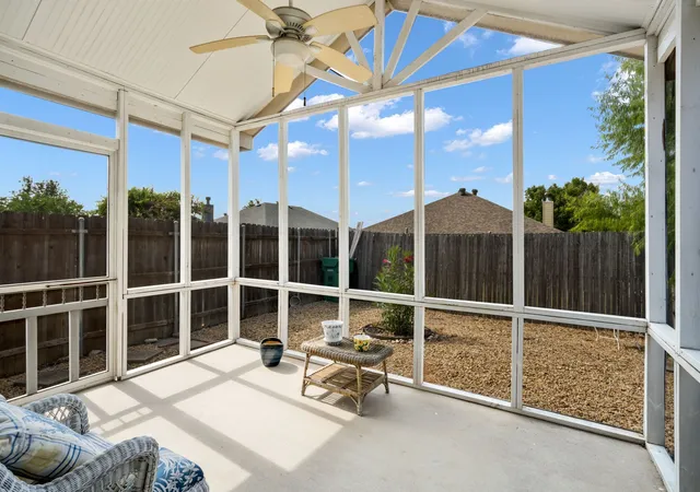image of 825 Cooper Ln, Royse City, TX 75189 | MLS# 21345503