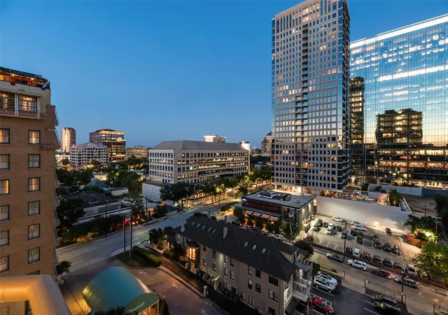 40th image of 2300 Wolf St #8A, Dallas, TX 75201 | MLS# 21332221