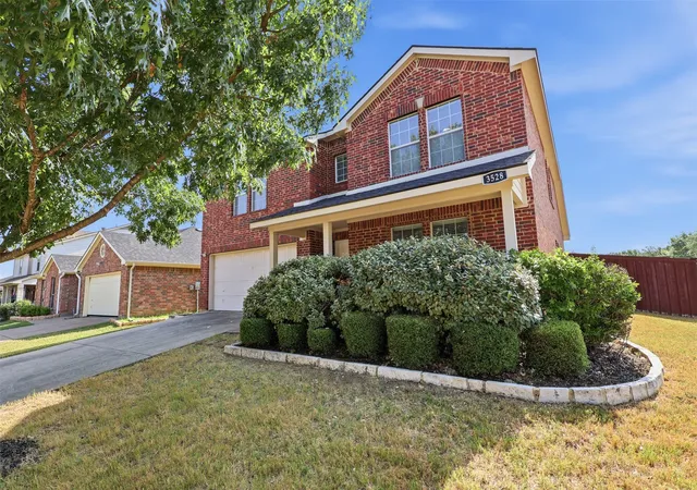 Photo 3 of Sale Pending at 3528 Kimberly Ln, Balch Springs, TX 75180 | MLS# 21345428 | Listing updated on 2026-09-27