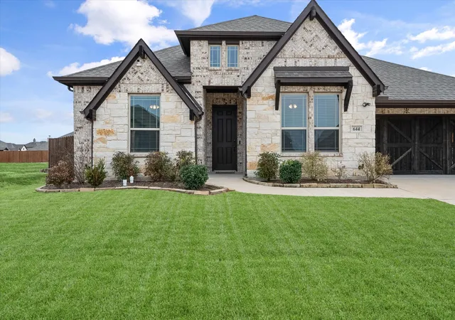 Photo 1 of Single family home for sale at 644 Winters Dr, Waxahachie, TX 75165 | MLS# 21348649 | Listing updated on 2026-08-04