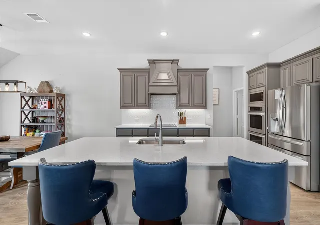 Photo 2 of Single family home for sale at 644 Winters Dr, Waxahachie, TX 75165 | MLS# 21348649 | Listing updated on 2026-08-04