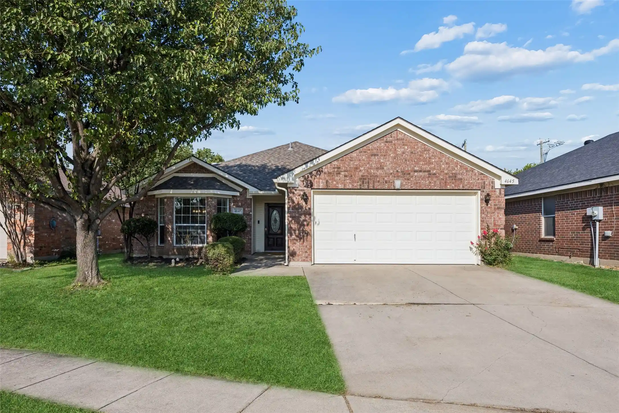 Photo 1 of Single family home for sale at 4645 Wheatland Dr, Fort Worth, TX 76179 | MLS# 21343287 | Listing updated on 2026-10-10
