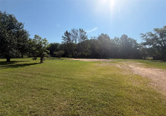 Photo 1 of Land for sale at 595 Fm 911 S, Avery, TX 75554 | MLS# 21348706 | Listing updated on 2026-08-18