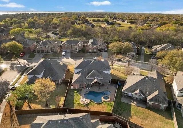 Photo 2 of Single family home for sale at 9102 Hogan Dr, Rowlett, TX 75089 | MLS# 21333900 | Listing updated on 2026-09-23