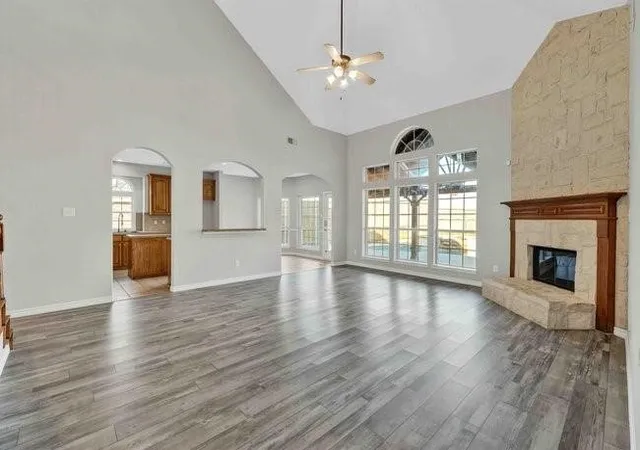 Photo 4 of Single family home for sale at 9102 Hogan Dr, Rowlett, TX 75089 | MLS# 21333900 | Listing updated on 2026-09-23