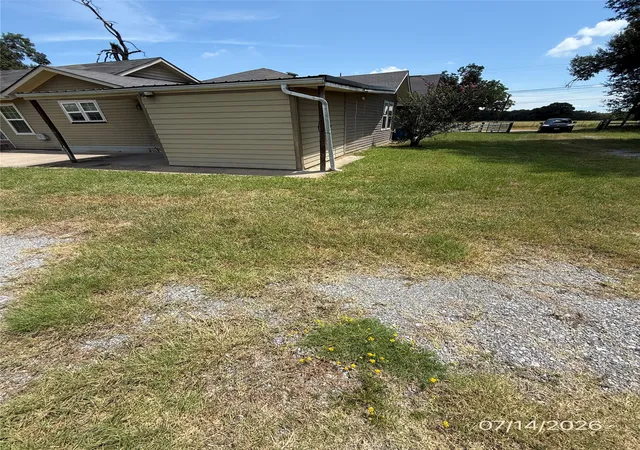 Photo 18 of Single family home for sale at 648 S Center St, Buffalo, TX 75831 | MLS# 21348635 | Listing updated on 2026-08-25