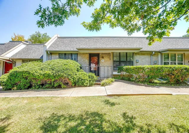 Photo 2 of Townhouse for sale at 13845 Leinsper Green St, Dallas, TX 75240 | MLS# 21348688 | Listing updated on 2026-08-12