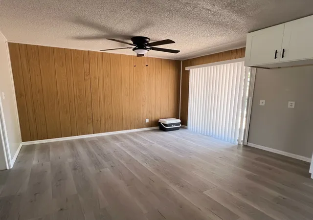 Photo 4 of Single family home for sale at 403 Montgomery St, Pittsburg, TX 75686 | MLS# 21343749 | Listing updated on 2026-10-01