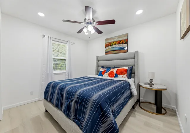 Photo 3 of Multi family home for sale at 210 Slaughter St, Arlington, TX 76011 | MLS# 21348743 | Listing updated on 2026-09-24