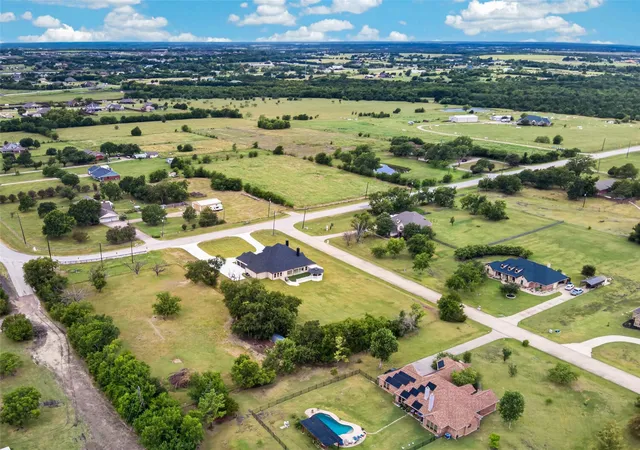 3rd image of 621 E Fm 550, Mc Lendon Chisholm, TX 75032 | MLS# 21329869