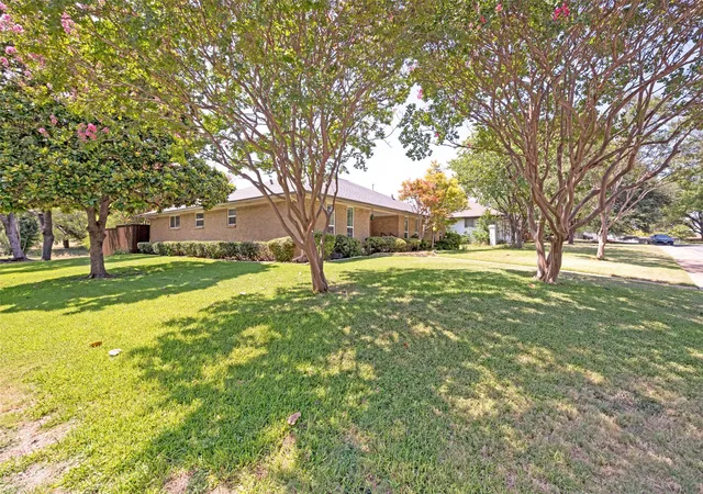 1st image of 9407 Arborhill Dr, Dallas, TX 75243 | MLS# 21348772