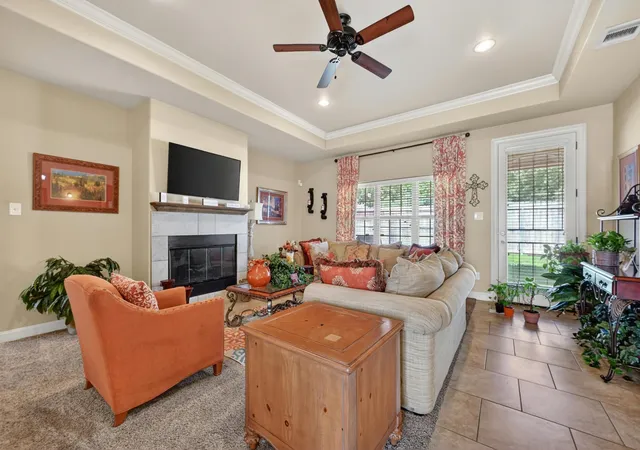 Photo 3 of Single family home for sale at 732 Forest Crk, De Soto, TX 75115 | MLS# 21348907 | Listing updated on 2026-08-04