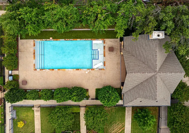 Photo 2 of Single family home for sale at 3710 Red Leaf Ln, Dallas, TX 75209 | MLS# 21348764 | Listing updated on 2026-10-08