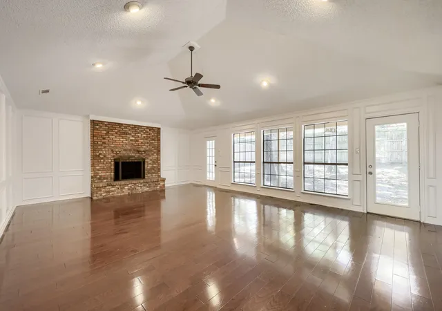 Photo 3 of Single family home for sale at 3414 Boyd Trl, Arlington, TX 76017 | MLS# 21346164 | Listing updated on 2026-10-02