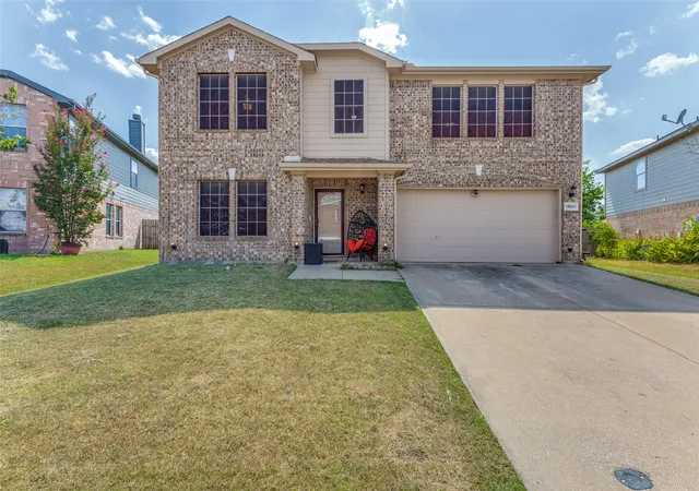 Photo 1 of Single family home for sale at 13821 Sonterra Ranch Rd, Roanoke, TX 76262 | MLS# 21348990 | Listing updated on 2026-09-21