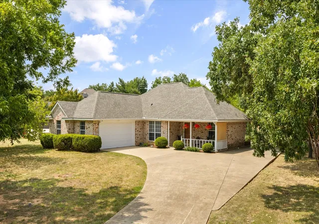 1st image of 10519 Ravenswood Rd, Granbury, TX 76049 | MLS# 21348410