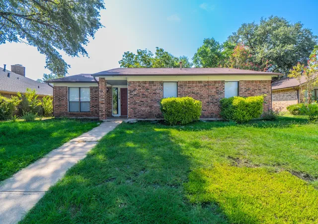 Photo 1 of Single family home for sale at 1514 Hindsdale Dr, Richardson, TX 75081 | MLS# 21345188 | Listing updated on 2026-08-29
