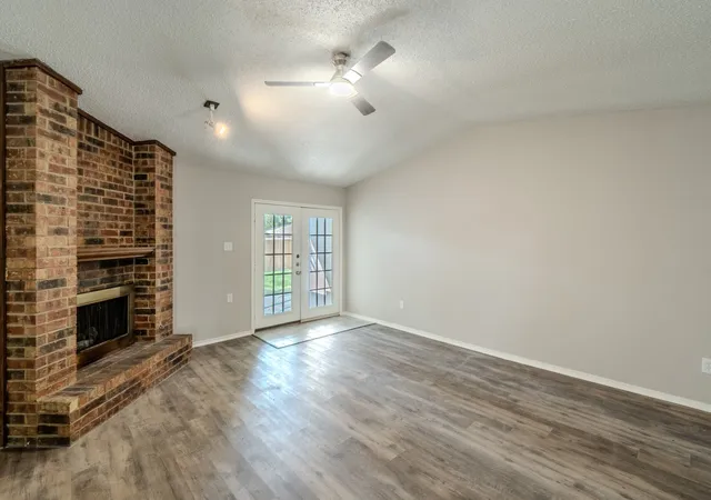 Photo 2 of Single family home for sale at 1514 Hindsdale Dr, Richardson, TX 75081 | MLS# 21345188 | Listing updated on 2026-08-29