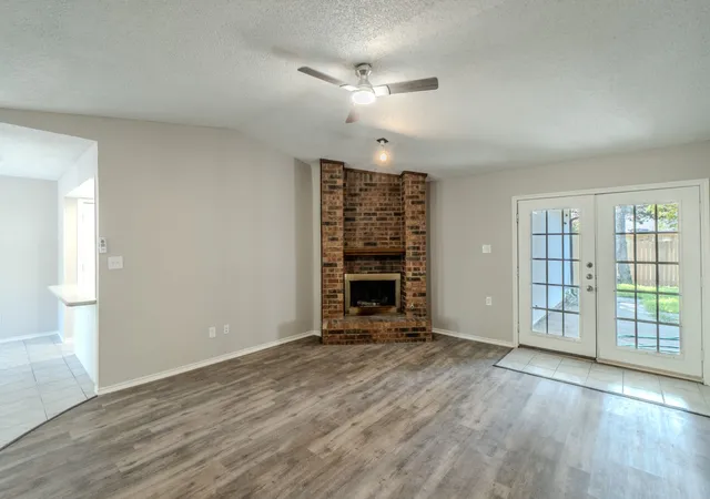 Photo 2 of Single family home for sale at 1514 Hindsdale Dr, Richardson, TX 75081 | MLS# 21345188 | Listing updated on 2026-08-29