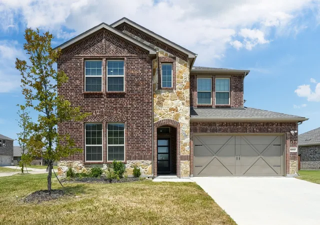 Photo 2 of Single family home for sale at 6037 Warrington St, Aubrey, TX 76227 | MLS# 21348895 | Listing updated on 2026-09-17
