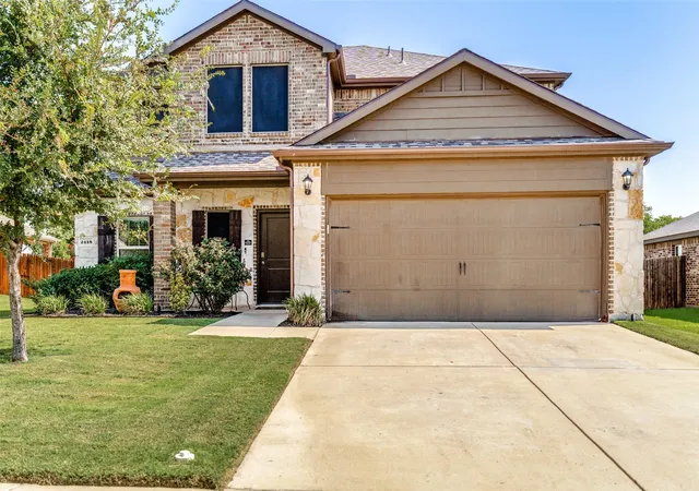 Photo 1 of Single family home for sale at 2418 Lupton St, Anna, TX 75409 | MLS# 21342838 | Listing updated on 2026-08-26