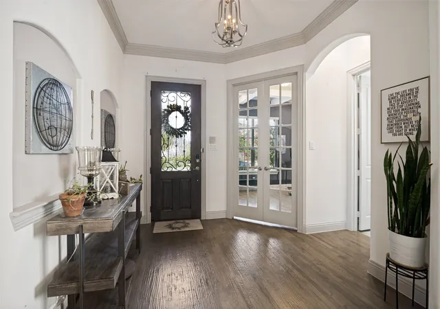 Photo 2 of Single family home for sale at 1001 Foxhall Dr, Rockwall, TX 75087 | MLS# 21348430 | Listing updated on 2026-08-24