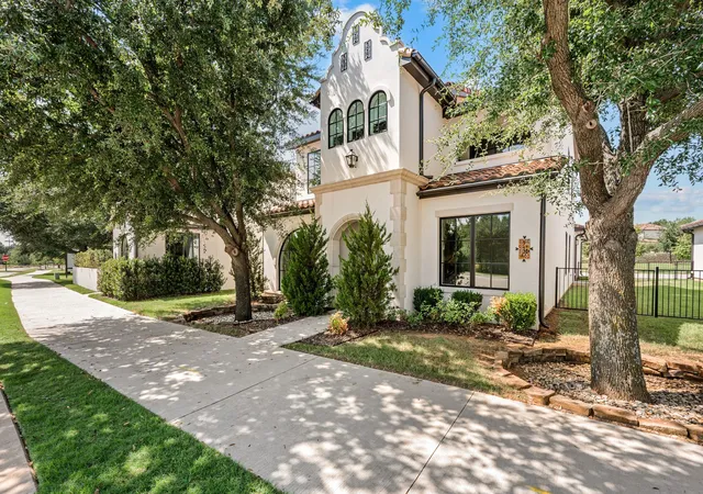 Photo 2 of Condo for sale at 2850 Lakeside Pkwy #110, Flower Mound, TX 75022 | MLS# 21349099 | Listing updated on 2026-09-25