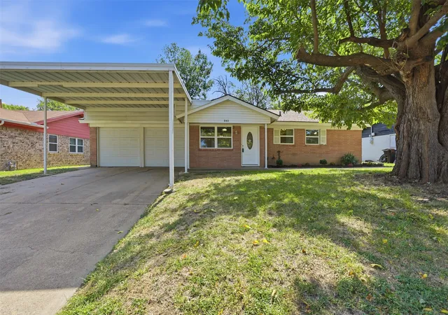 Photo 1 of Single family home for sale at 840 Crosby Ave, Fort Worth, TX 76108 | MLS# 21347167 | Listing updated on 2026-10-30