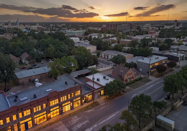 Condo for sale at 4212 Main St, Dallas, TX 75226 | MLS# 21344507