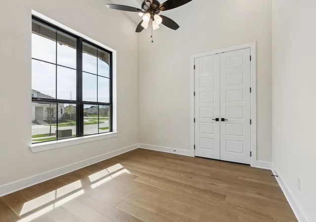 Photo 3 of Single family home for sale at 61 Hunter Pass, Waxahachie, TX 75165 | MLS# 21349197 | Listing updated on 2026-08-19