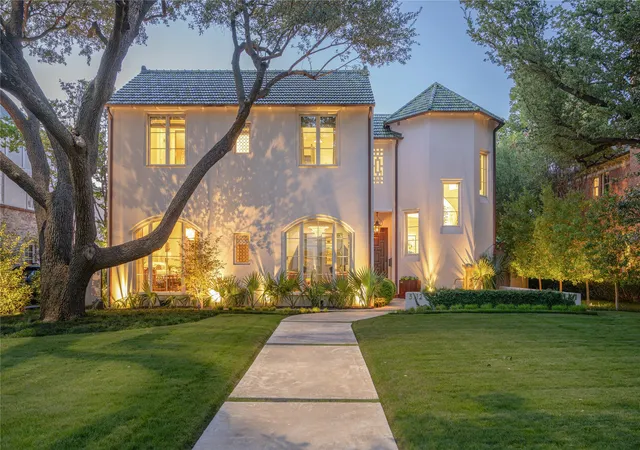 Photo 1 of Mansion for sale at 3112 Greenbrier Dr, Dallas, TX 75225 | MLS# 21347029 | Listing updated on 2026-08-10
