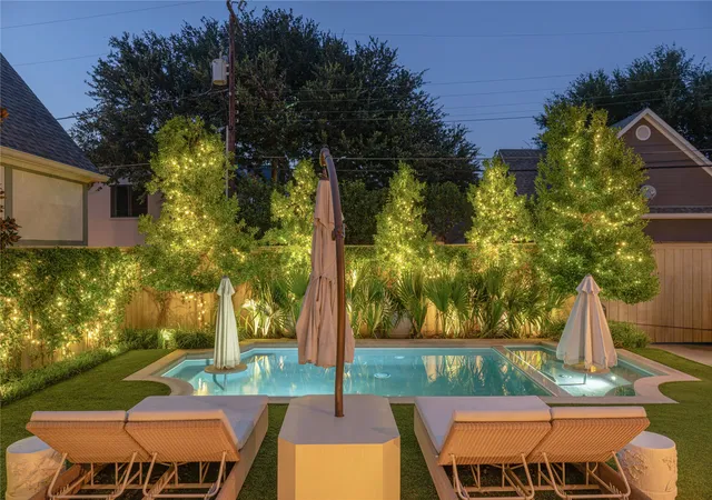 Photo 2 of Mansion for sale at 3112 Greenbrier Dr, Dallas, TX 75225 | MLS# 21347029 | Listing updated on 2026-08-10