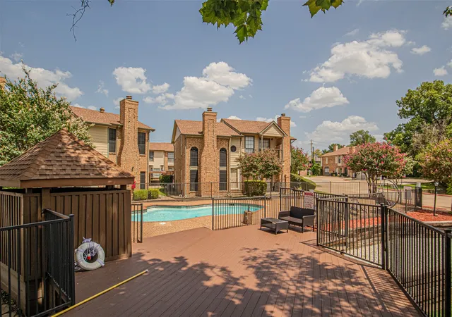 2nd image of 11655 Audelia Rd, Dallas, TX 75243